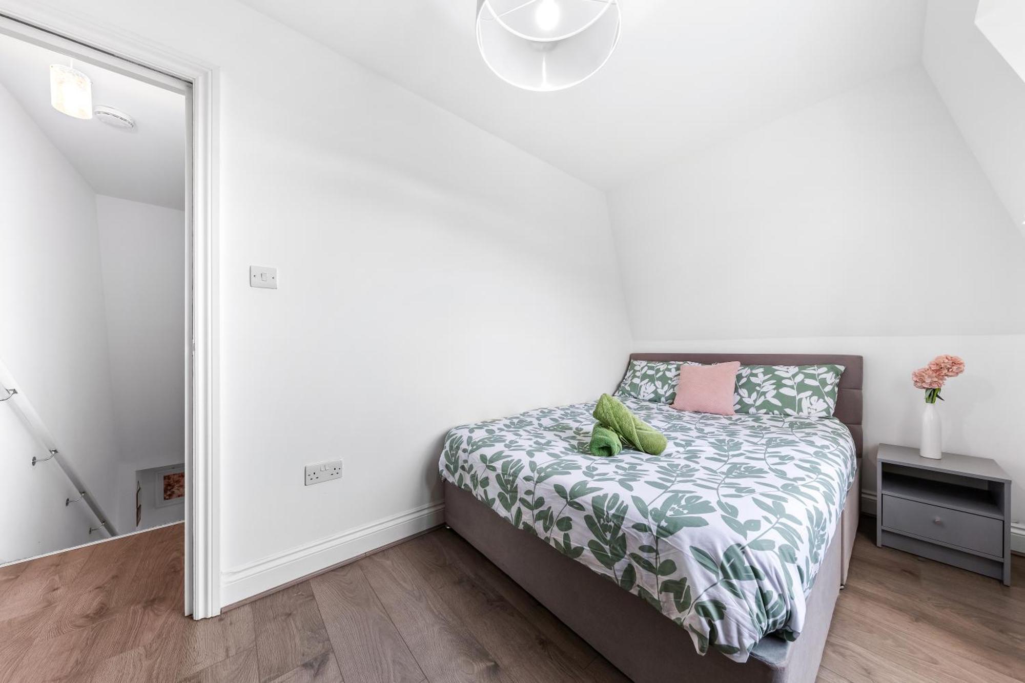 Central London Two Bedroom Serviced Apartment - Nine Elms Luxury Stay - Vauxhall & Westminster Экстерьер фото